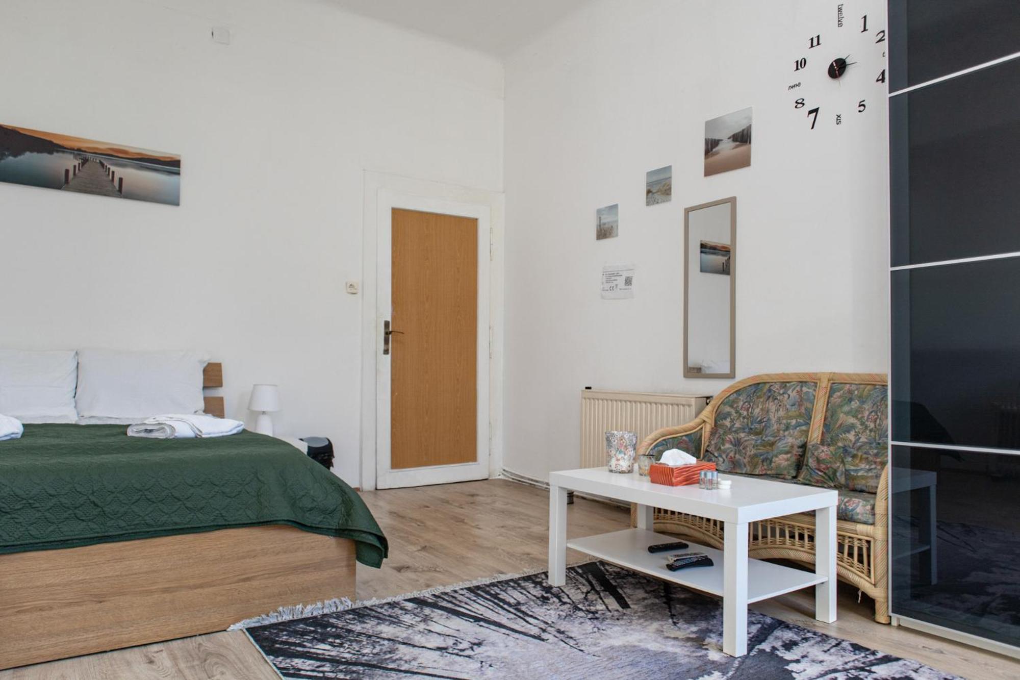 Convenient Shared - Near Danube & Millenium Tower Wien
