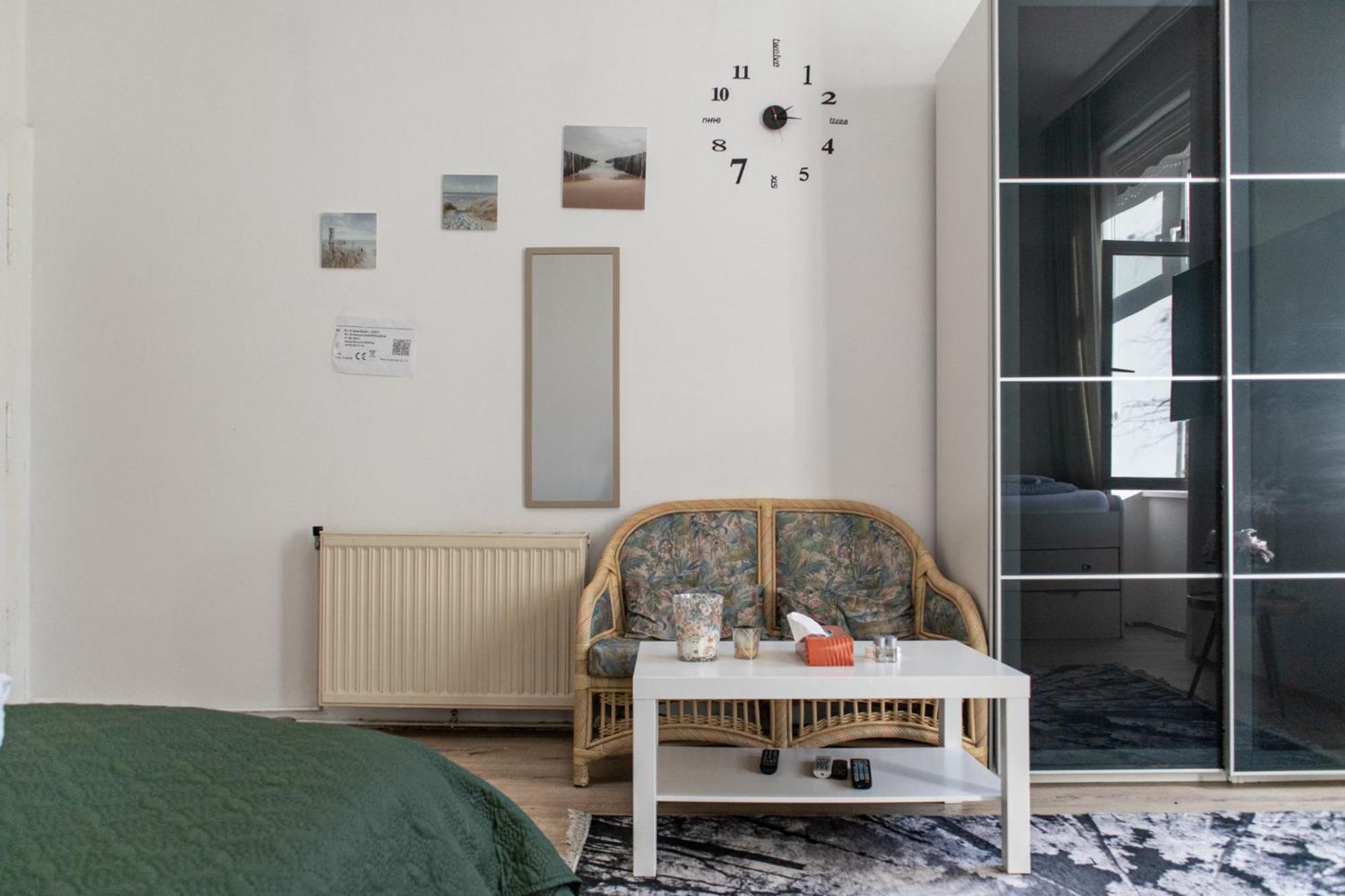 Convenient Shared - Near Danube & Millenium Tower Gasthof Wien