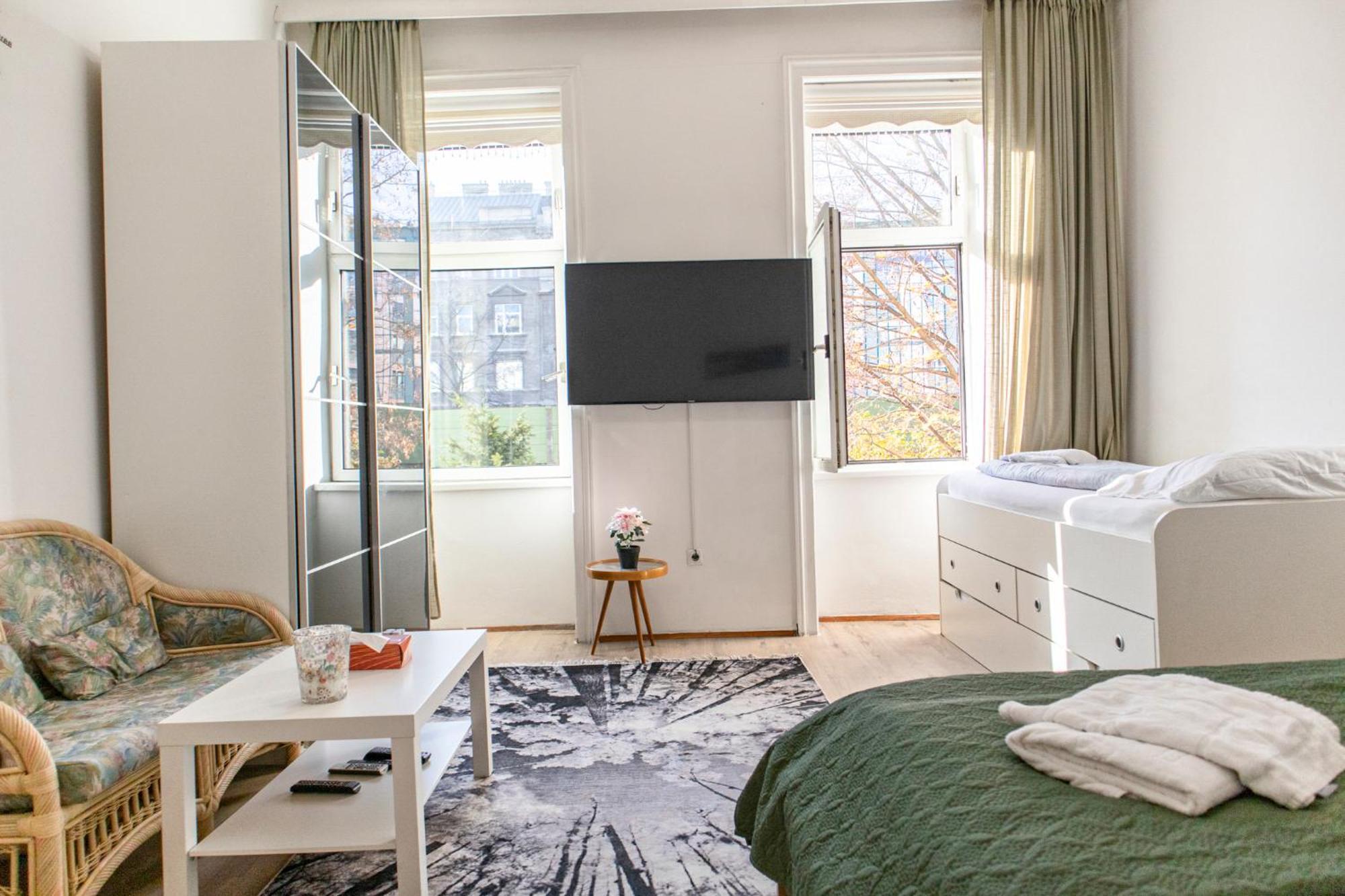 Convenient Shared - Near Danube & Millenium Tower Wien